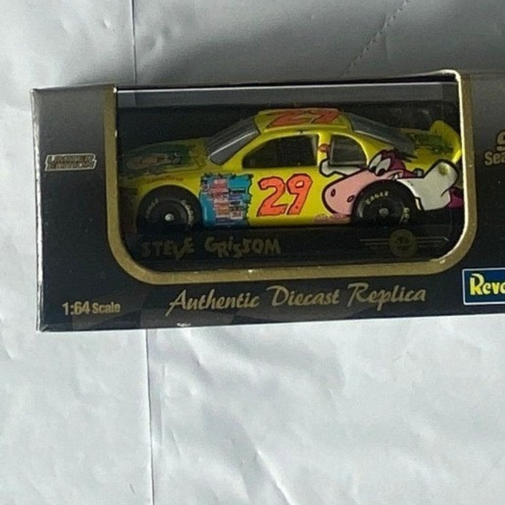 Revell 154mm Authentic Diecast Replica 29 Yellow Race Car Toy